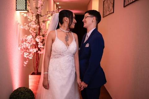 As melhores ideias e inspirações criativas de fotos de casamento registradas por fotógrafos profissionais de eventos da empresa Criativus Foto e Vídeo no Espaço Klaus Festas'