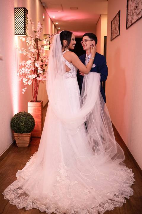 As melhores ideias e inspirações criativas de fotos de casamento registradas por fotógrafos profissionais de eventos da empresa Criativus Foto e Vídeo no Espaço Klaus Festas'