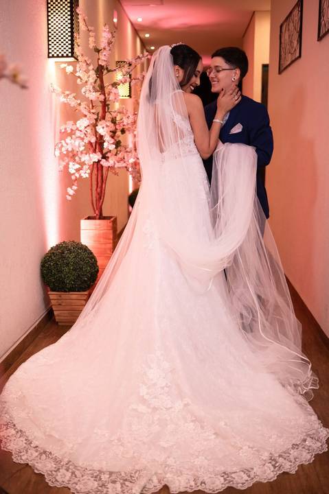 As melhores ideias e inspirações criativas de fotos de casamento registradas por fotógrafos profissionais de eventos da empresa Criativus Foto e Vídeo no Espaço Klaus Festas'