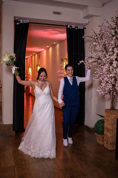 As melhores ideias e inspirações criativas de fotos de casamento registradas por fotógrafos profissionais de eventos da empresa Criativus Foto e Vídeo no Espaço Klaus Festas'