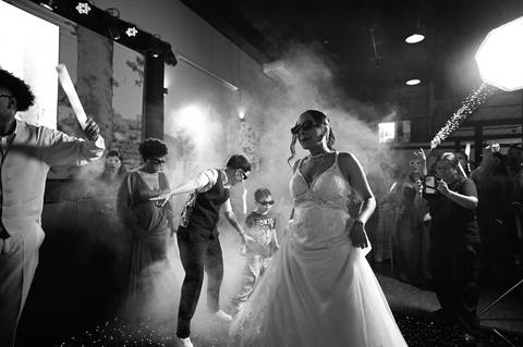 As melhores ideias e inspirações criativas de fotos de casamento registradas por fotógrafos profissionais de eventos da empresa Criativus Foto e Vídeo no Espaço Klaus Festas'