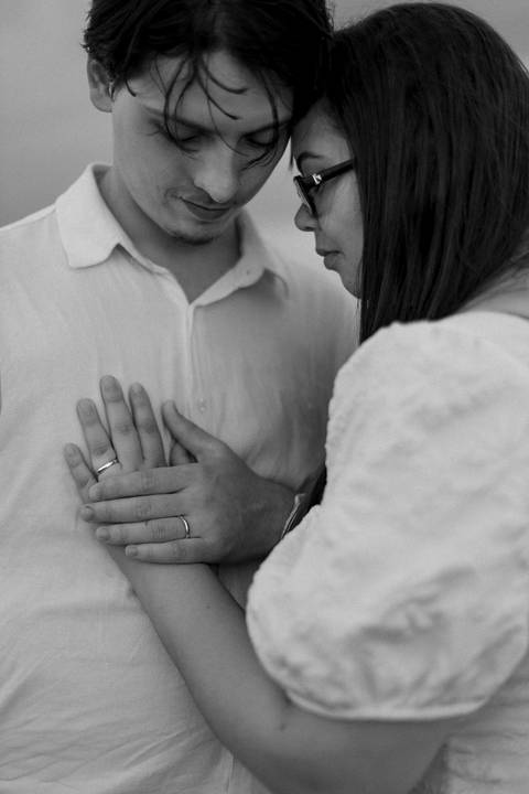 As melhores ideias e inspirações criativas de fotos de ensaio pré casamento registradas por fotógrafos profissionais de eventos da empresa Criativus Foto e Vídeo no Morro do Capuava'