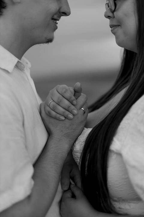 As melhores ideias e inspirações criativas de fotos de ensaio pré casamento registradas por fotógrafos profissionais de eventos da empresa Criativus Foto e Vídeo no Morro do Capuava'