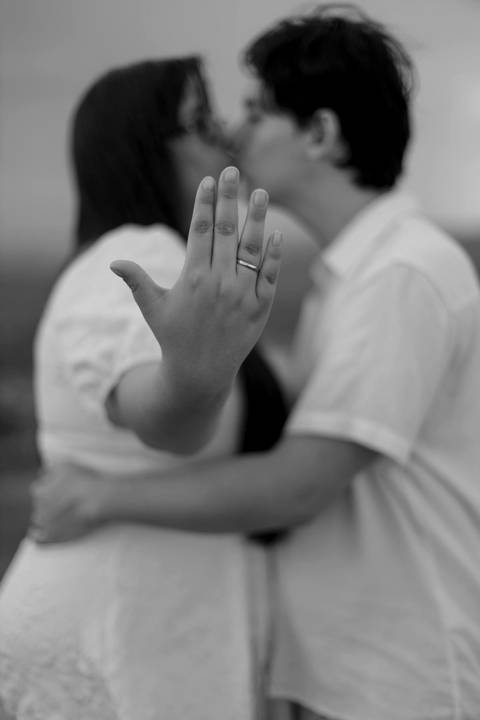 As melhores ideias e inspirações criativas de fotos de ensaio pré casamento registradas por fotógrafos profissionais de eventos da empresa Criativus Foto e Vídeo no Morro do Capuava'