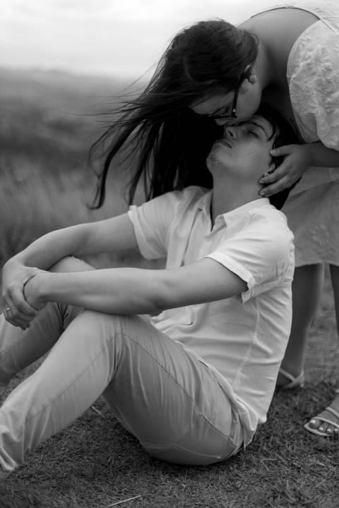 As melhores ideias e inspirações criativas de fotos de ensaio pré casamento registradas por fotógrafos profissionais de eventos da empresa Criativus Foto e Vídeo no Morro do Capuava'