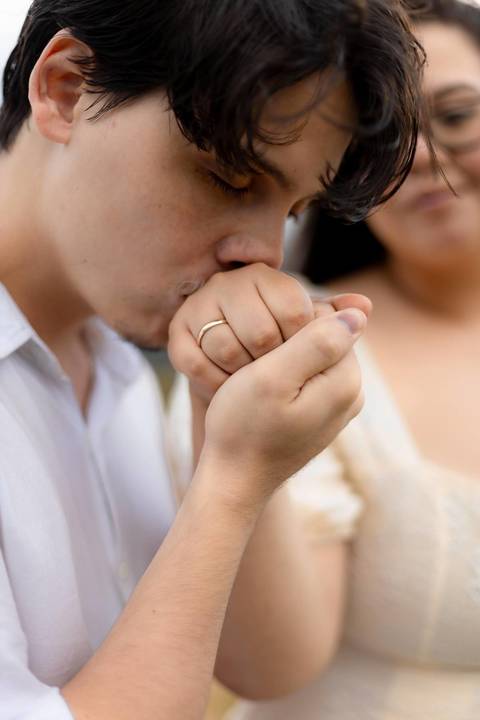 As melhores ideias e inspirações criativas de fotos de ensaio pré casamento registradas por fotógrafos profissionais de eventos da empresa Criativus Foto e Vídeo no Morro do Capuava'