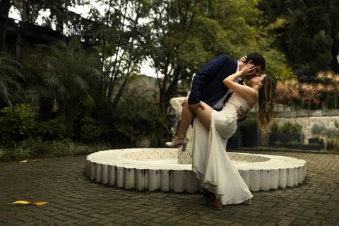 - As melhores ideias e inspirações criativas de fotos de ensaio pré casamento registradas por fotógrafos profissionais de eventos da empresa Criativus Foto e Vídeo no Espaço de Eventos Buffet Capricho'