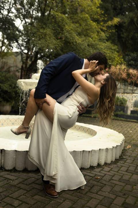 - As melhores ideias e inspirações criativas de fotos de ensaio pré casamento registradas por fotógrafos profissionais de eventos da empresa Criativus Foto e Vídeo no Espaço de Eventos Buffet Capricho'