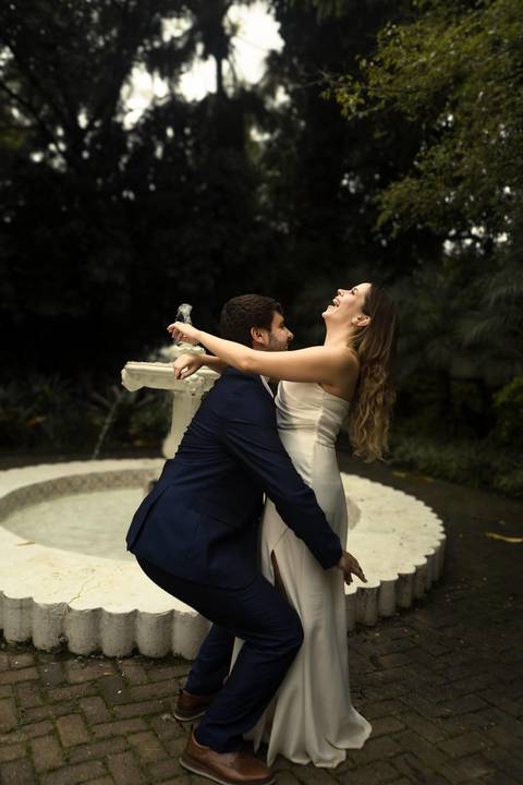 - As melhores ideias e inspirações criativas de fotos de ensaio pré casamento registradas por fotógrafos profissionais de eventos da empresa Criativus Foto e Vídeo no Espaço de Eventos Buffet Capricho'