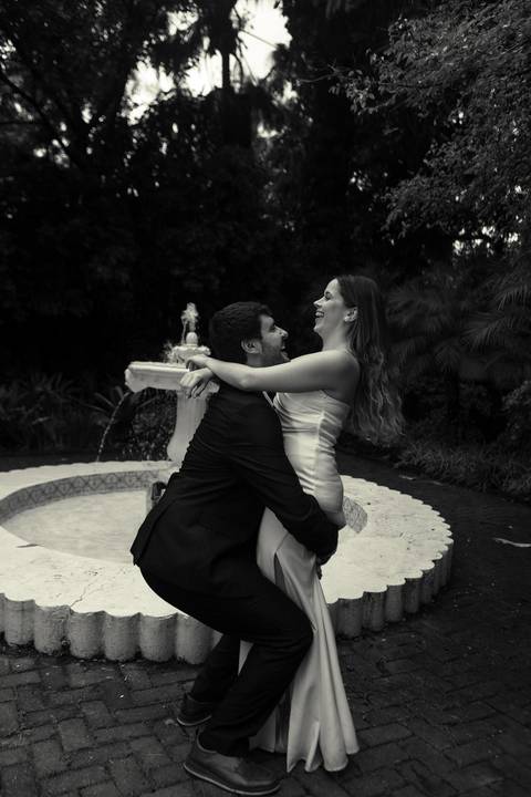 - As melhores ideias e inspirações criativas de fotos de ensaio pré casamento registradas por fotógrafos profissionais de eventos da empresa Criativus Foto e Vídeo no Espaço de Eventos Buffet Capricho'