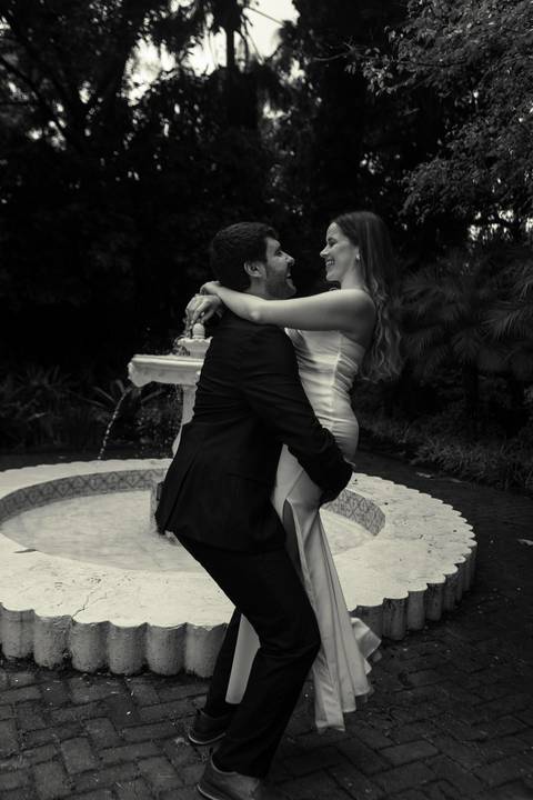 - As melhores ideias e inspirações criativas de fotos de ensaio pré casamento registradas por fotógrafos profissionais de eventos da empresa Criativus Foto e Vídeo no Espaço de Eventos Buffet Capricho'