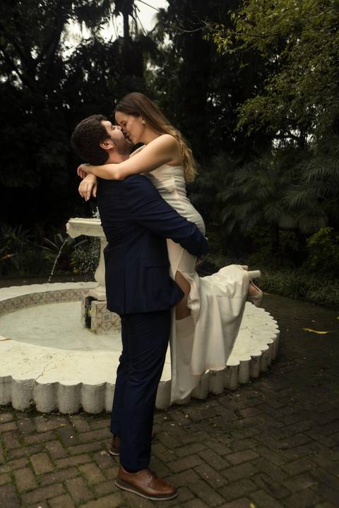 - As melhores ideias e inspirações criativas de fotos de ensaio pré casamento registradas por fotógrafos profissionais de eventos da empresa Criativus Foto e Vídeo no Espaço de Eventos Buffet Capricho'