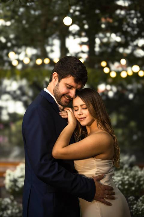 - As melhores ideias e inspirações criativas de fotos de ensaio pré casamento registradas por fotógrafos profissionais de eventos da empresa Criativus Foto e Vídeo no Espaço de Eventos Buffet Capricho'