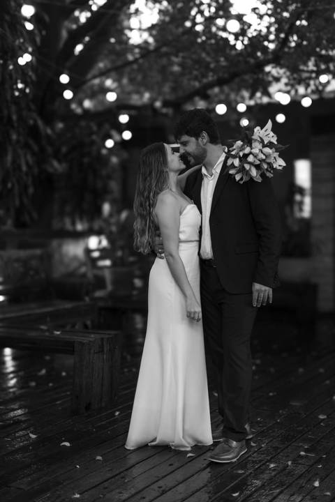 - As melhores ideias e inspirações criativas de fotos de ensaio pré casamento registradas por fotógrafos profissionais de eventos da empresa Criativus Foto e Vídeo no Espaço de Eventos Buffet Capricho'