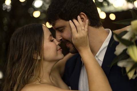 - As melhores ideias e inspirações criativas de fotos de ensaio pré casamento registradas por fotógrafos profissionais de eventos da empresa Criativus Foto e Vídeo no Espaço de Eventos Buffet Capricho'