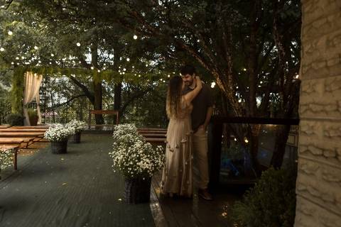 - As melhores ideias e inspirações criativas de fotos de ensaio pré casamento registradas por fotógrafos profissionais de eventos da empresa Criativus Foto e Vídeo no Espaço de Eventos Buffet Capricho'