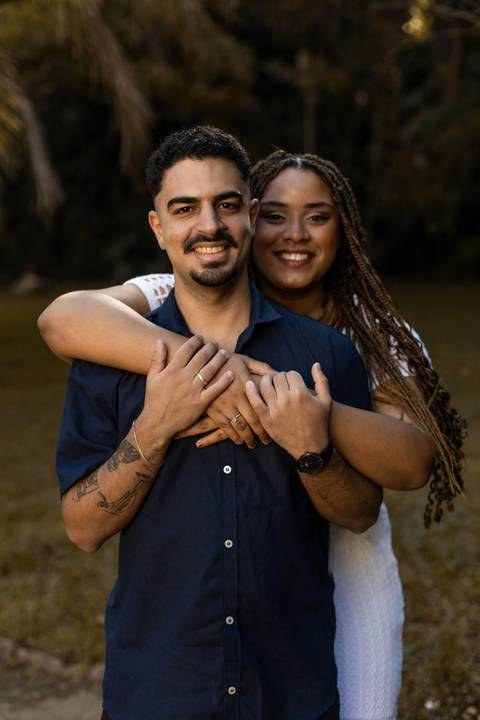 As melhores ideias e inspirações criativas de fotos de ensaio pré casamento registradas por fotógrafos profissionais de eventos da empresa Criativus Foto e Vídeo no Jardim Botânico de São Paulo'