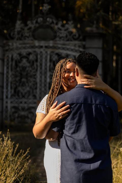 As melhores ideias e inspirações criativas de fotos de ensaio pré casamento registradas por fotógrafos profissionais de eventos da empresa Criativus Foto e Vídeo no Jardim Botânico de São Paulo'