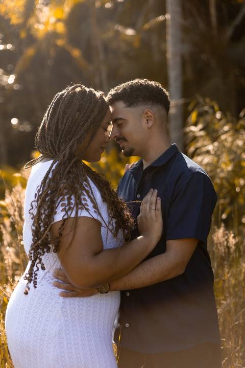 As melhores ideias e inspirações criativas de fotos de ensaio pré casamento registradas por fotógrafos profissionais de eventos da empresa Criativus Foto e Vídeo no Jardim Botânico de São Paulo'