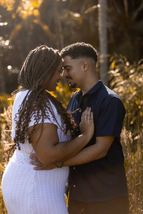 As melhores ideias e inspirações criativas de fotos de ensaio pré casamento registradas por fotógrafos profissionais de eventos da empresa Criativus Foto e Vídeo no Jardim Botânico de São Paulo'