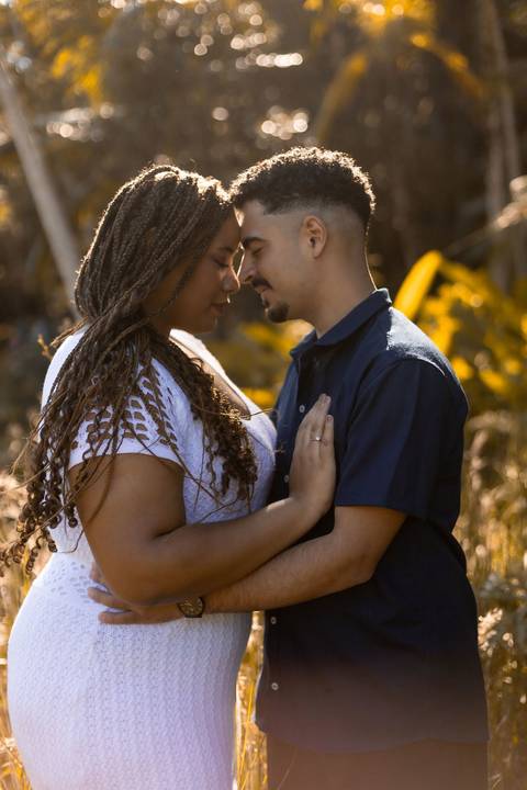 As melhores ideias e inspirações criativas de fotos de ensaio pré casamento registradas por fotógrafos profissionais de eventos da empresa Criativus Foto e Vídeo no Jardim Botânico de São Paulo'