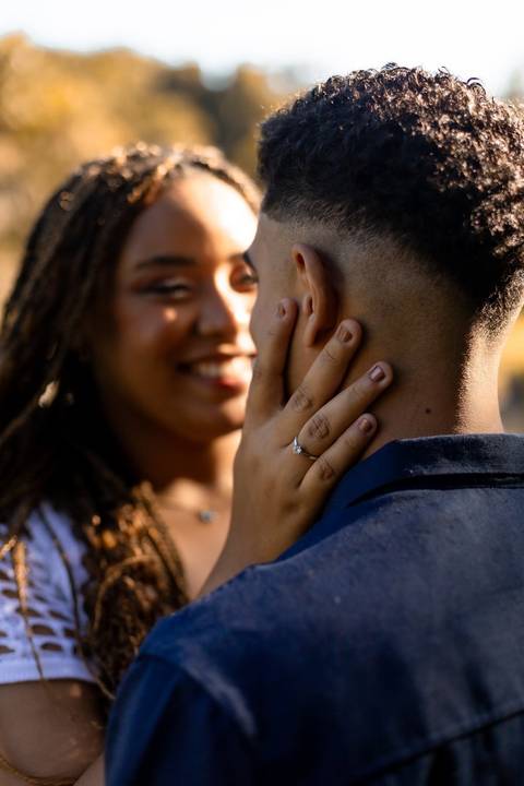 As melhores ideias e inspirações criativas de fotos de ensaio pré casamento registradas por fotógrafos profissionais de eventos da empresa Criativus Foto e Vídeo no Jardim Botânico de São Paulo'