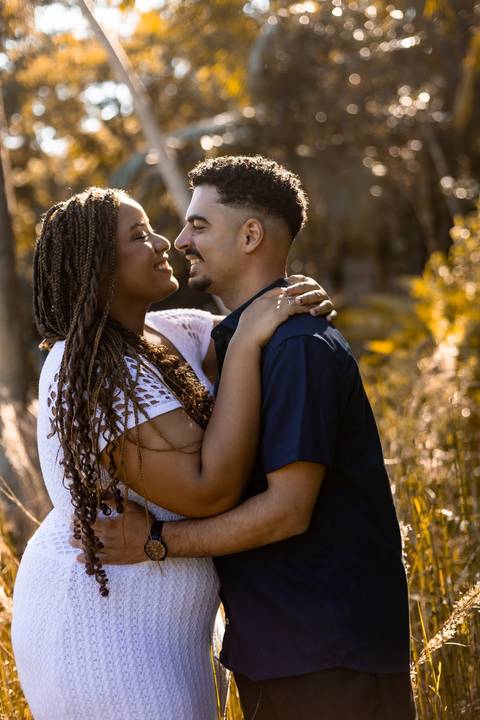 As melhores ideias e inspirações criativas de fotos de ensaio pré casamento registradas por fotógrafos profissionais de eventos da empresa Criativus Foto e Vídeo no Jardim Botânico de São Paulo'