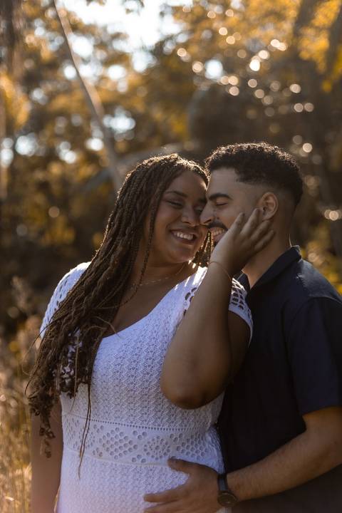 As melhores ideias e inspirações criativas de fotos de ensaio pré casamento registradas por fotógrafos profissionais de eventos da empresa Criativus Foto e Vídeo no Jardim Botânico de São Paulo'