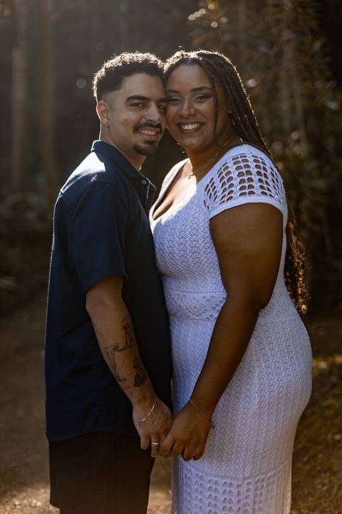 As melhores ideias e inspirações criativas de fotos de ensaio pré casamento registradas por fotógrafos profissionais de eventos da empresa Criativus Foto e Vídeo no Jardim Botânico de São Paulo'