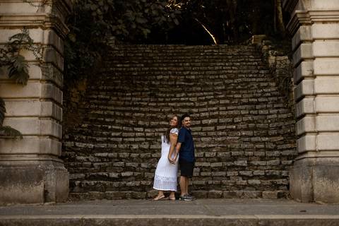 As melhores ideias e inspirações criativas de fotos de ensaio pré casamento registradas por fotógrafos profissionais de eventos da empresa Criativus Foto e Vídeo no Jardim Botânico de São Paulo'