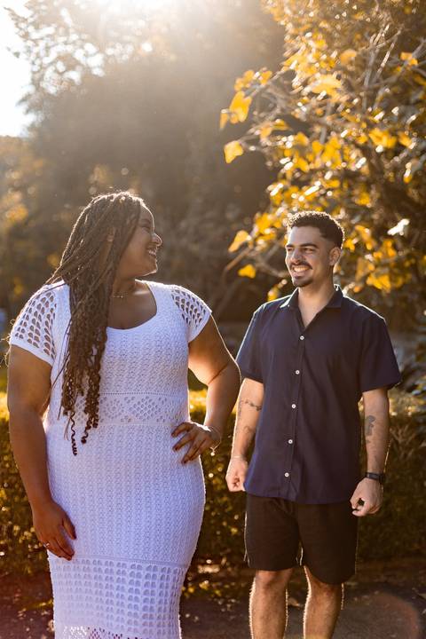 As melhores ideias e inspirações criativas de fotos de ensaio pré casamento registradas por fotógrafos profissionais de eventos da empresa Criativus Foto e Vídeo no Jardim Botânico de São Paulo'