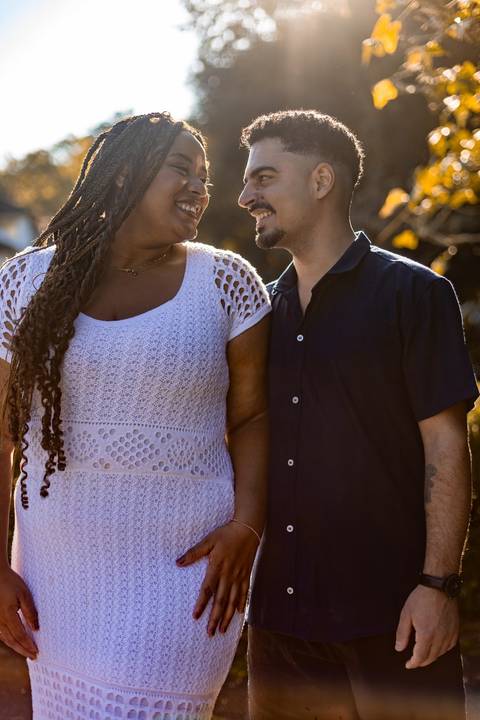 As melhores ideias e inspirações criativas de fotos de ensaio pré casamento registradas por fotógrafos profissionais de eventos da empresa Criativus Foto e Vídeo no Jardim Botânico de São Paulo'