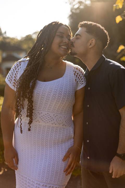 As melhores ideias e inspirações criativas de fotos de ensaio pré casamento registradas por fotógrafos profissionais de eventos da empresa Criativus Foto e Vídeo no Jardim Botânico de São Paulo'
