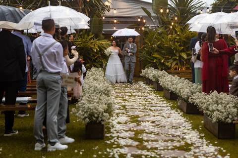 As melhores ideias e inspirações criativas de fotos de casamento registradas por fotógrafos profissionais de eventos da empresa Criativus Foto e Vídeo no Espaço Villa Mantova'