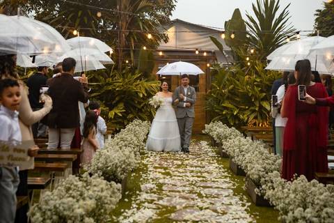 As melhores ideias e inspirações criativas de fotos de casamento registradas por fotógrafos profissionais de eventos da empresa Criativus Foto e Vídeo no Espaço Villa Mantova'