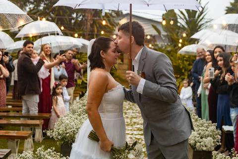 As melhores ideias e inspirações criativas de fotos de casamento registradas por fotógrafos profissionais de eventos da empresa Criativus Foto e Vídeo no Espaço Villa Mantova'