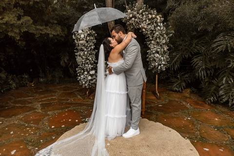 As melhores ideias e inspirações criativas de fotos de casamento registradas por fotógrafos profissionais de eventos da empresa Criativus Foto e Vídeo no Espaço Villa Mantova'