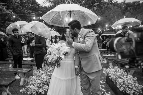 As melhores ideias e inspirações criativas de fotos de casamento registradas por fotógrafos profissionais de eventos da empresa Criativus Foto e Vídeo no Espaço Villa Mantova'