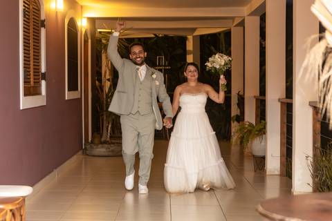 As melhores ideias e inspirações criativas de fotos de casamento registradas por fotógrafos profissionais de eventos da empresa Criativus Foto e Vídeo no Espaço Villa Mantova'