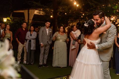 As melhores ideias e inspirações criativas de fotos de casamento registradas por fotógrafos profissionais de eventos da empresa Criativus Foto e Vídeo no Espaço Villa Mantova'