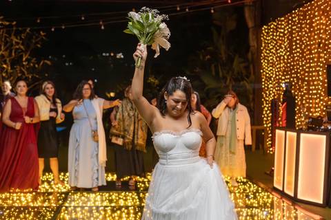 As melhores ideias e inspirações criativas de fotos de casamento registradas por fotógrafos profissionais de eventos da empresa Criativus Foto e Vídeo no Espaço Villa Mantova'