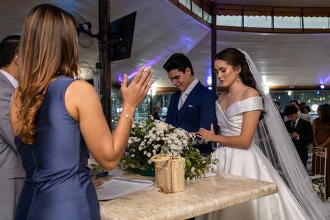 As melhores ideias e inspirações criativas de fotos de casamento registradas por fotógrafos profissionais de eventos da empresa Criativus Foto e Vídeo no Sítio Mon Chalé'