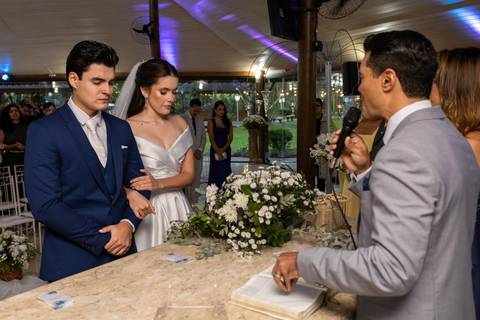 As melhores ideias e inspirações criativas de fotos de casamento registradas por fotógrafos profissionais de eventos da empresa Criativus Foto e Vídeo no Sítio Mon Chalé'