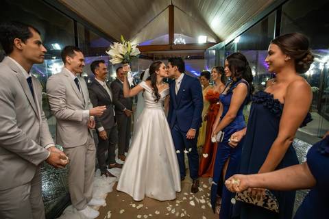 As melhores ideias e inspirações criativas de fotos de casamento registradas por fotógrafos profissionais de eventos da empresa Criativus Foto e Vídeo no Sítio Mon Chalé'