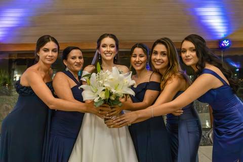 As melhores ideias e inspirações criativas de fotos de casamento registradas por fotógrafos profissionais de eventos da empresa Criativus Foto e Vídeo no Sítio Mon Chalé'