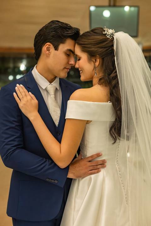 As melhores ideias e inspirações criativas de fotos de casamento registradas por fotógrafos profissionais de eventos da empresa Criativus Foto e Vídeo no Sítio Mon Chalé'
