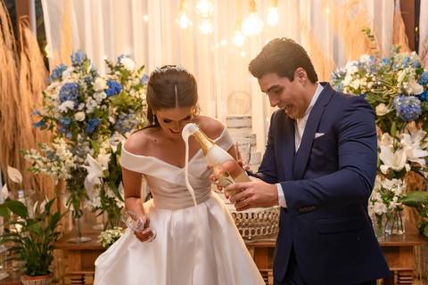 As melhores ideias e inspirações criativas de fotos de casamento registradas por fotógrafos profissionais de eventos da empresa Criativus Foto e Vídeo no Sítio Mon Chalé'