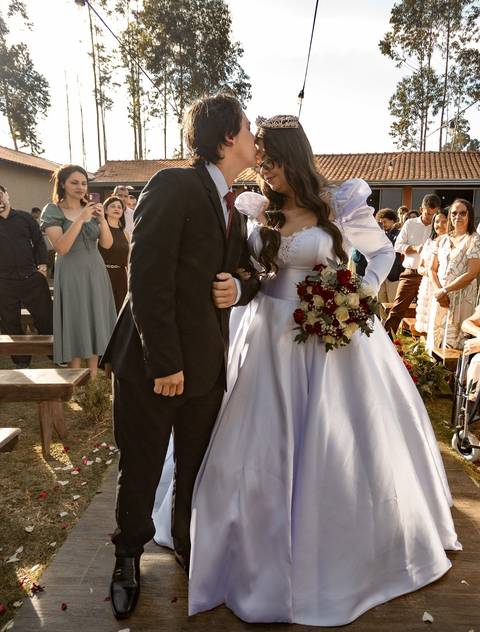 As melhores ideias e inspirações criativas de fotos de casamento registradas por fotógrafos profissionais de eventos da empresa Criativus Foto e Vídeo na Chácara Mirante do Valle'