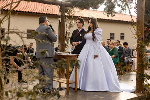 As melhores ideias e inspirações criativas de fotos de casamento registradas por fotógrafos profissionais de eventos da empresa Criativus Foto e Vídeo na Chácara Mirante do Valle'