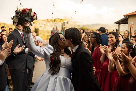 As melhores ideias e inspirações criativas de fotos de casamento registradas por fotógrafos profissionais de eventos da empresa Criativus Foto e Vídeo na Chácara Mirante do Valle'